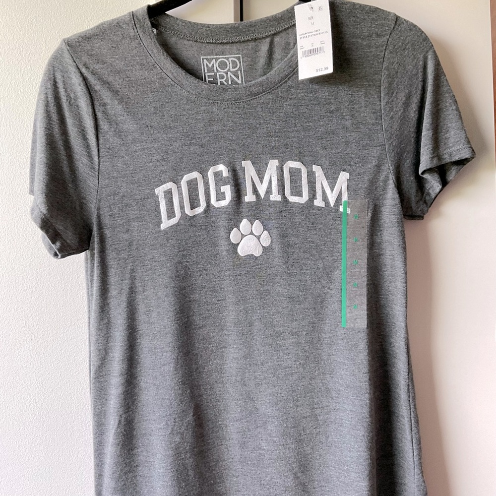 NWT - Dog Mom TShirt